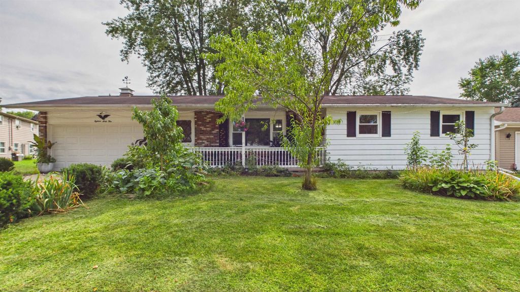 1864 Neal Court, GREEN BAY