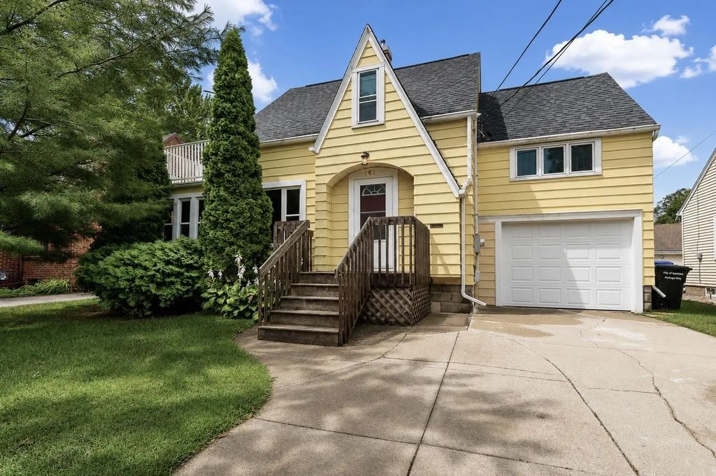 1621 N Division Street, APPLETON