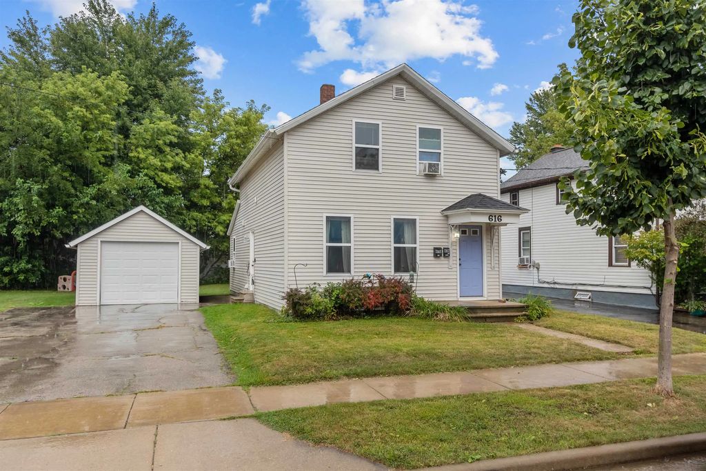 616 N Division Street, APPLETON