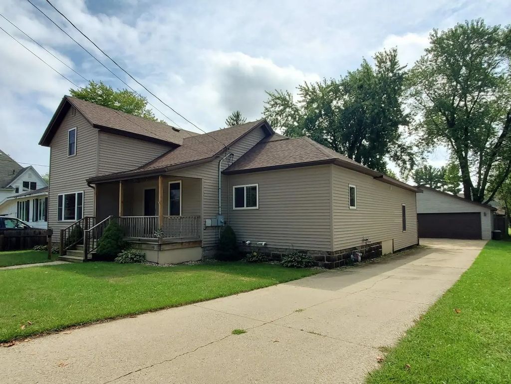 97 8th Street, CLINTONVILLE