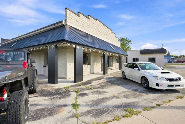 1316 Marinette Avenue, MARINETTE