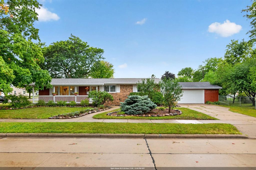 1135 Windsor Street, OSHKOSH