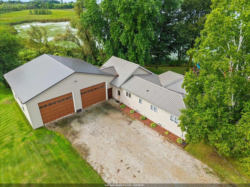 W4105 Lake Road, BONDUEL