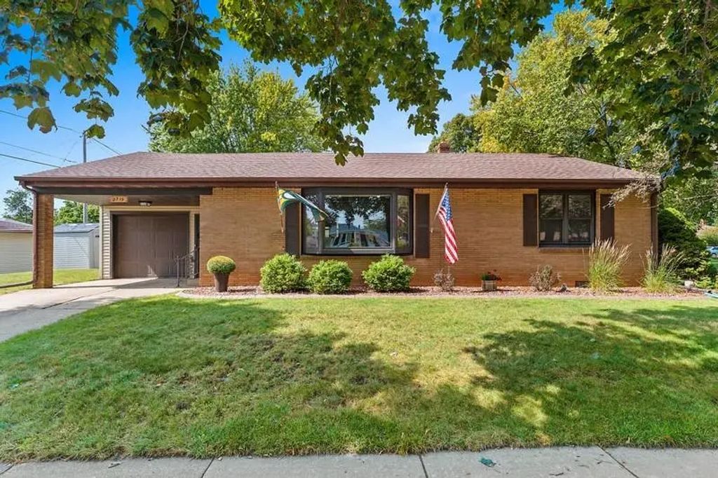 2319 N Viola Street, APPLETON