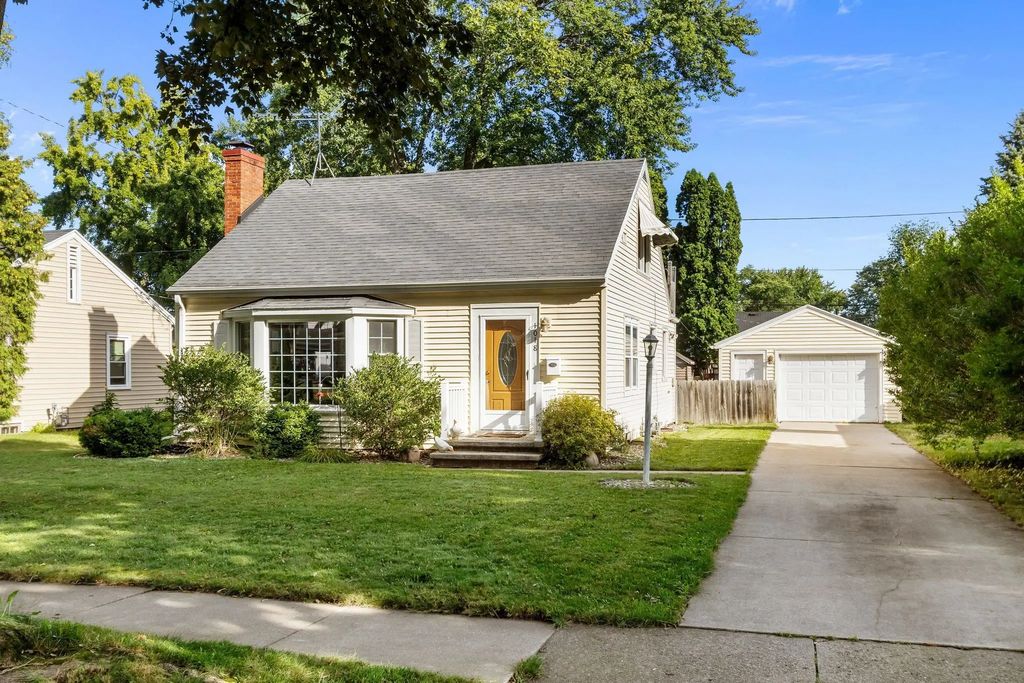 1018 E Frances Street, APPLETON
