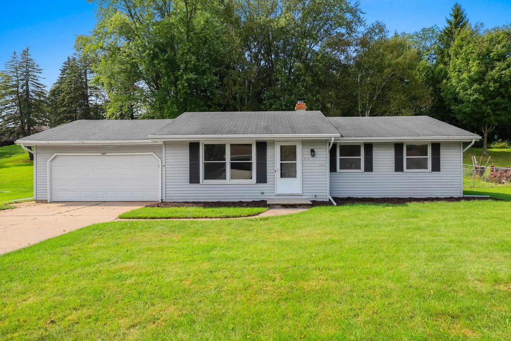 827 Hillcrest Heights, GREEN BAY