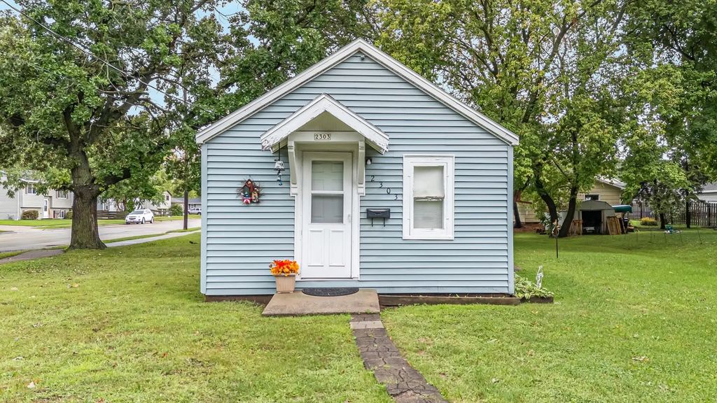 2303 N Main Street, OSHKOSH