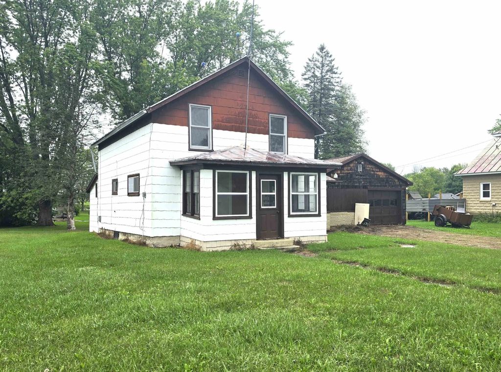 528 W Main Street, LENA