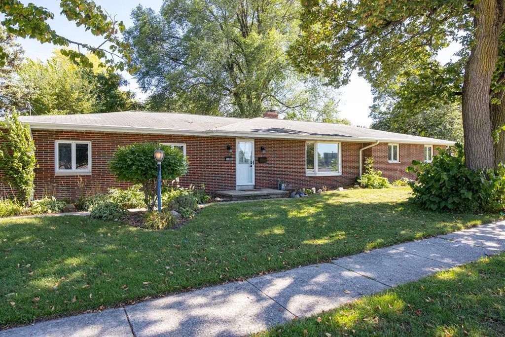 1120 Fort Howard Avenue, DE PERE