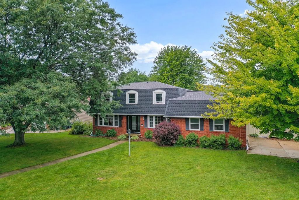 2910 Grande Rue, GREEN BAY