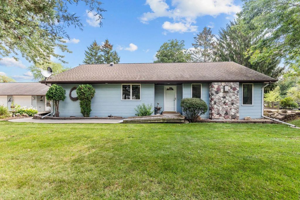 8443 Oconnells Resort Road, WINNEBAGO