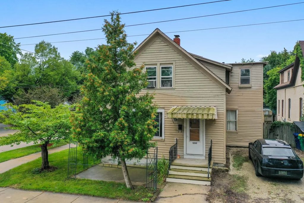 1280 E Walnut Street, GREEN BAY