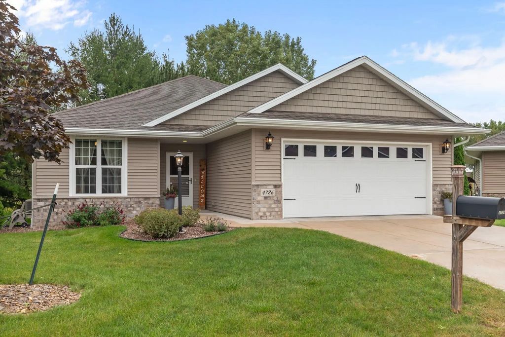 4726 N Tony Court, APPLETON