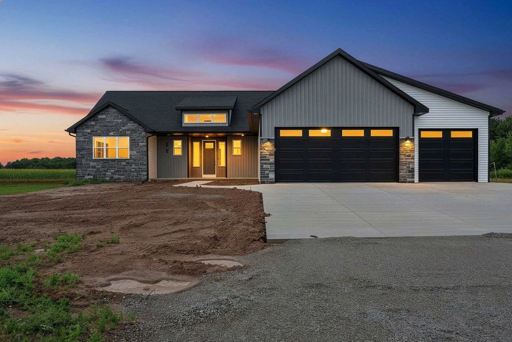 1041 Sandpiper Drive, MENASHA