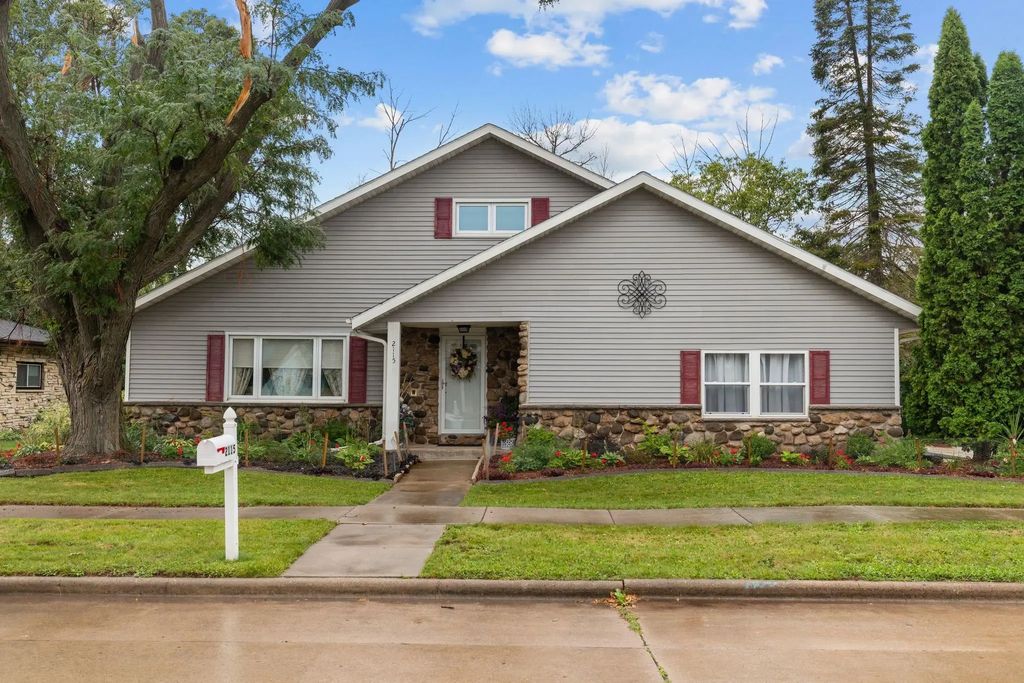 2115 N Birchwood Avenue, APPLETON