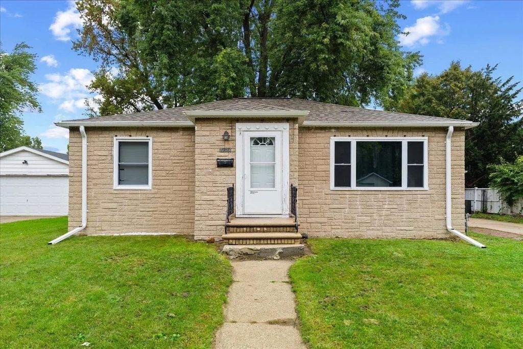 1917 Farlin Avenue, GREEN BAY