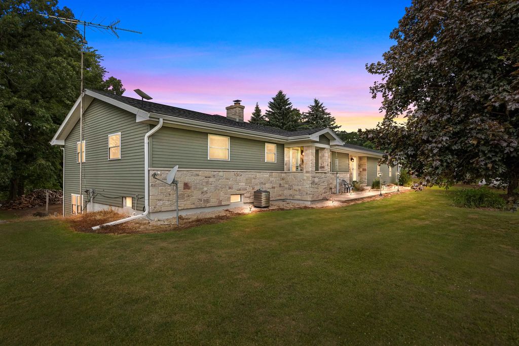 N6004 County Road Uu, FOND DU LAC