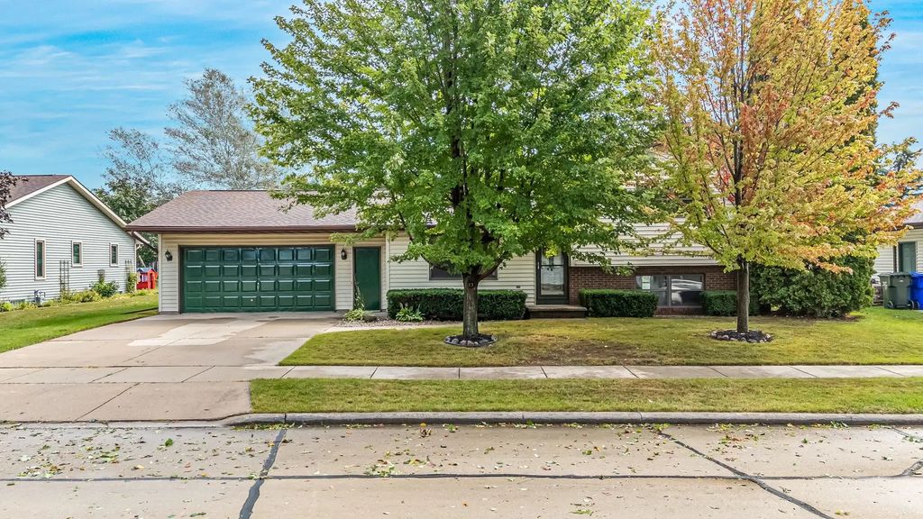 2824 Sullivan Avenue, KAUKAUNA