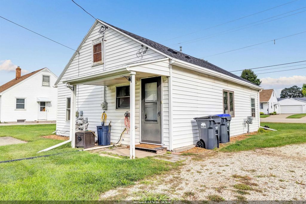 124 W Cecil Street, NEENAH