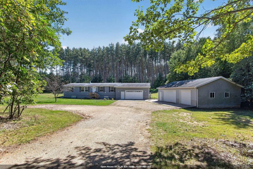 W4877 Chicago Drive, REDGRANITE