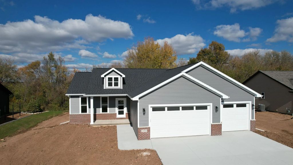 727 Reed Street, NEENAH