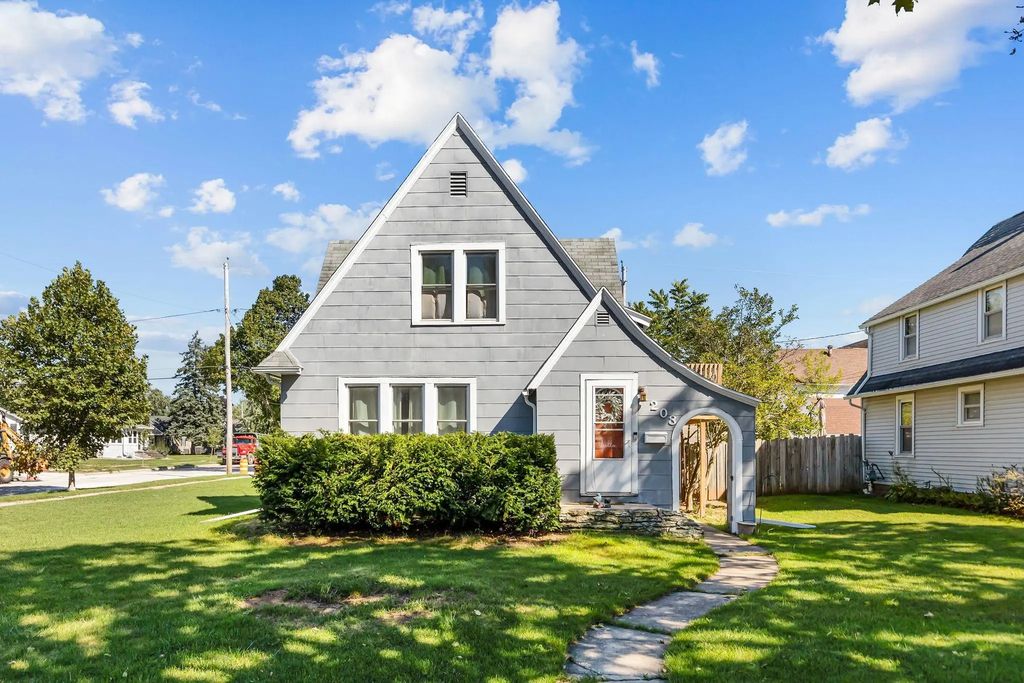203 S Walnut Street, KIMBERLY
