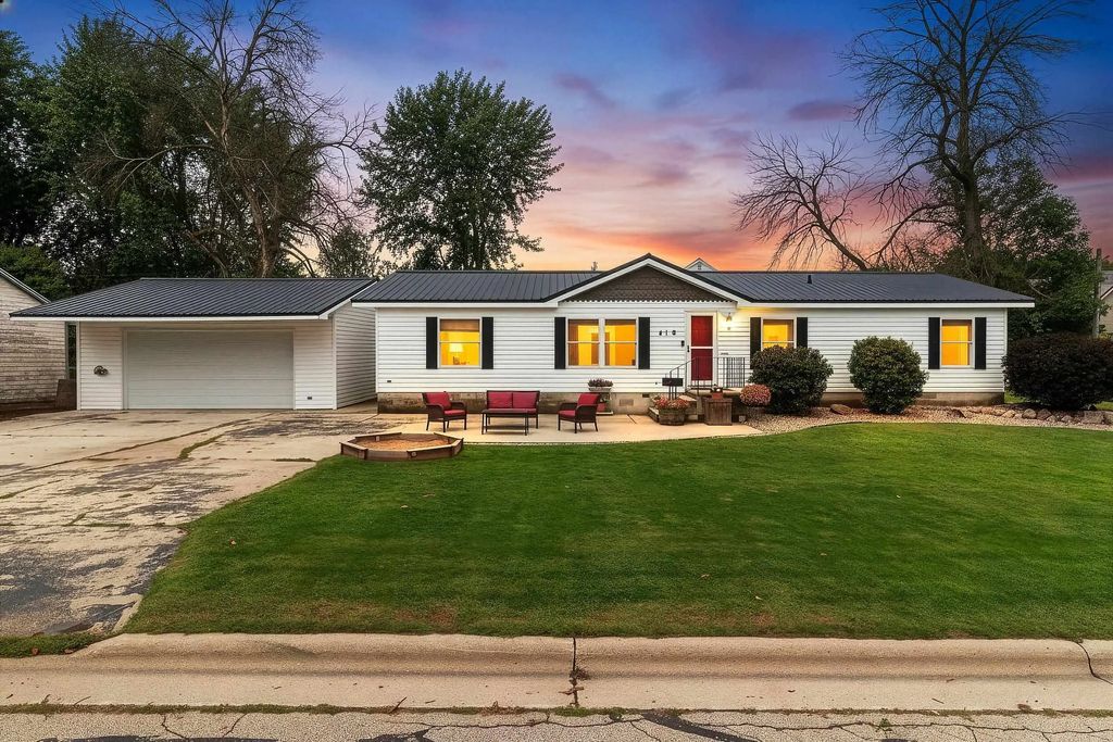 415 W 2nd Street, SHAWANO