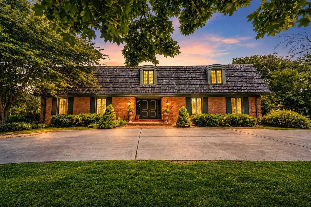 675 Sunset Circle, GREEN BAY