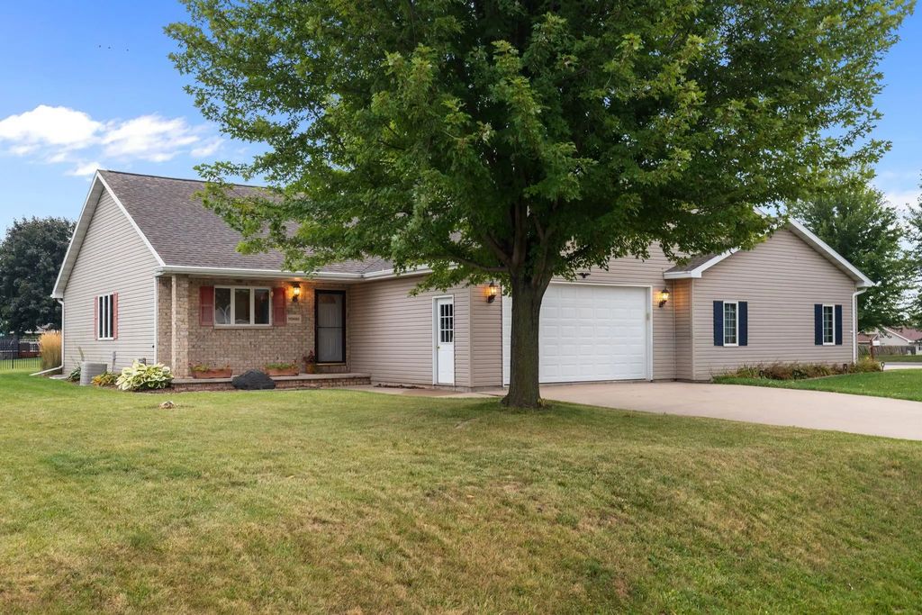 N9668 Hopfensperger Road, APPLETON