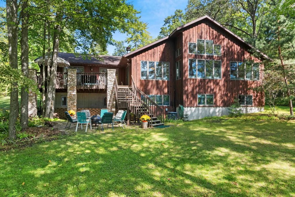 W5125 Lulu Lake Drive, SHAWANO