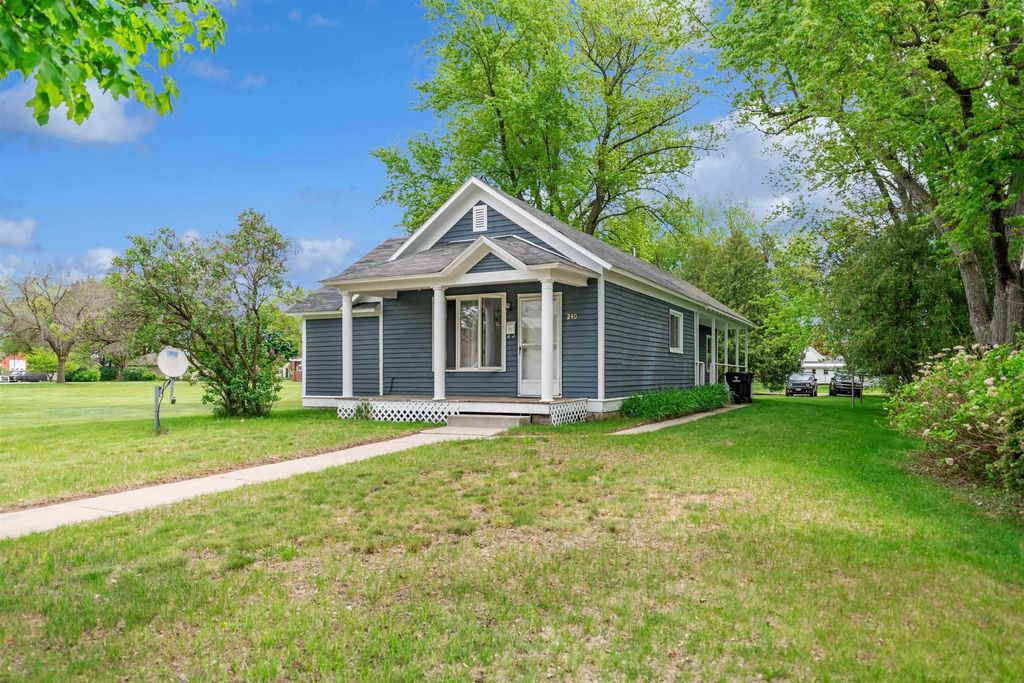 240 S Ellis Avenue, PESHTIGO