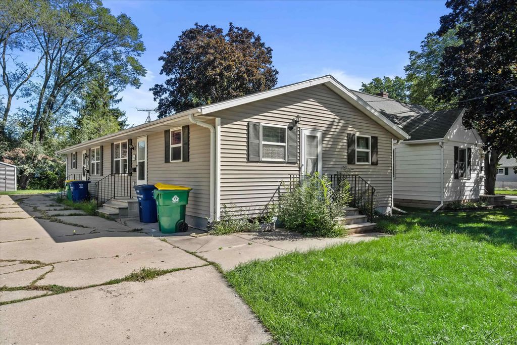 956 Langlade Avenue, GREEN BAY