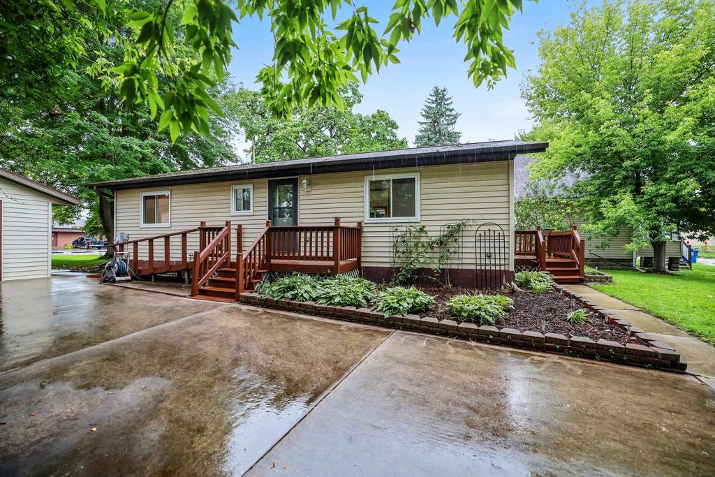 816 Smith Street, GREEN BAY