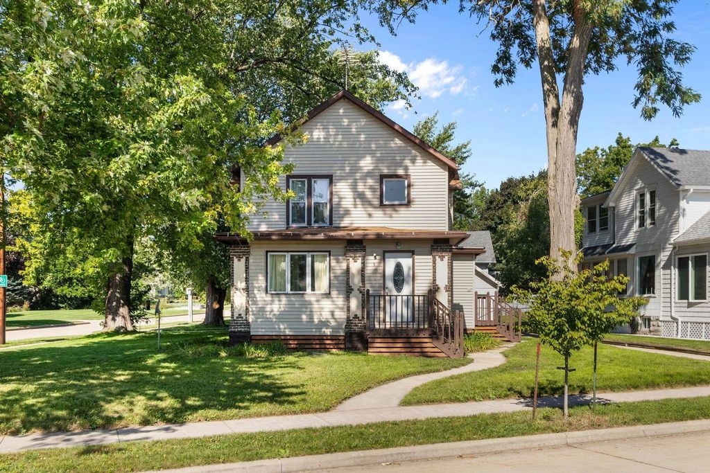 3 Eveline Street, OSHKOSH
