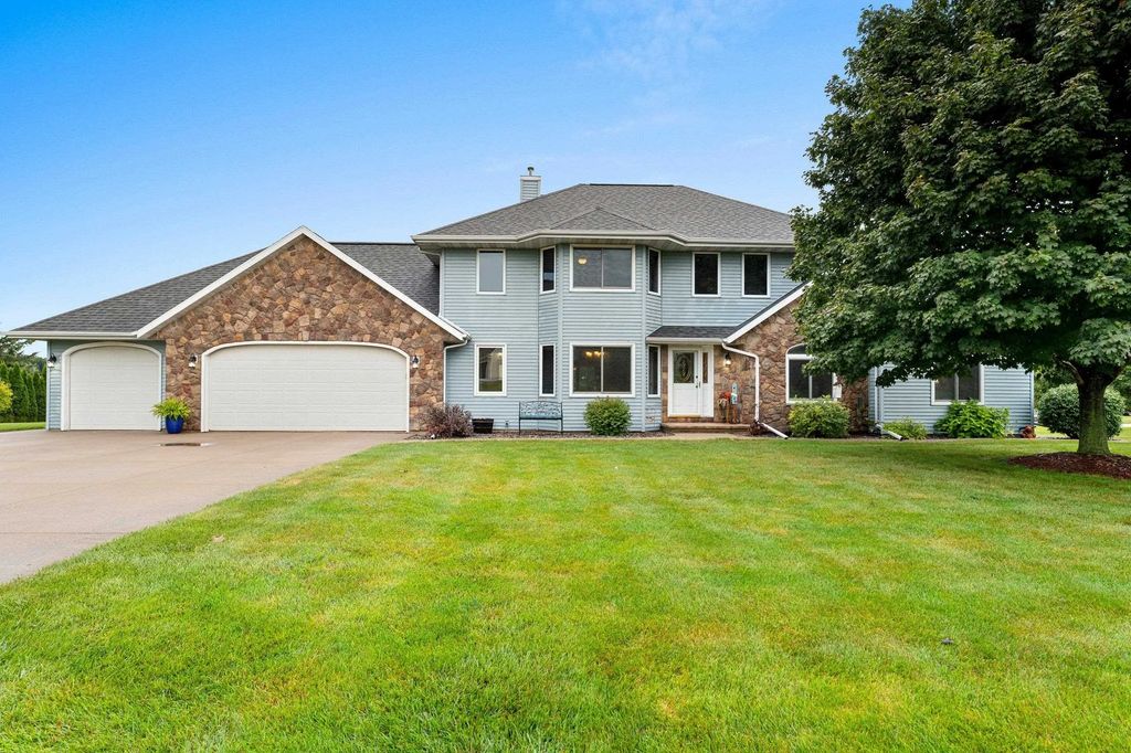 8159 Galaxy Drive, NEENAH