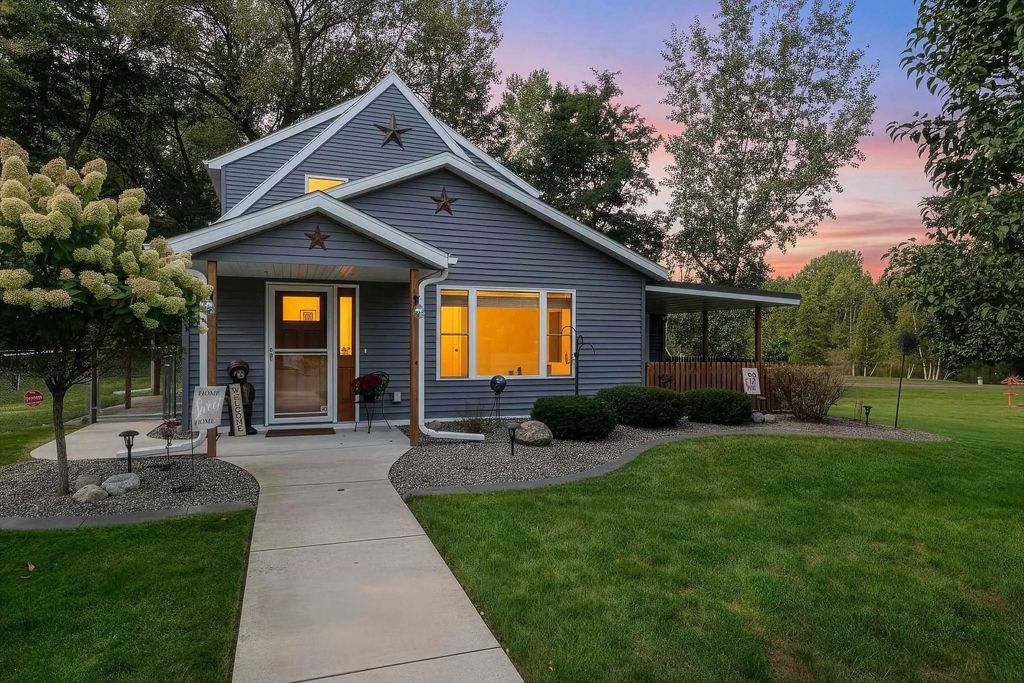 2934 Airport Road, OCONTO