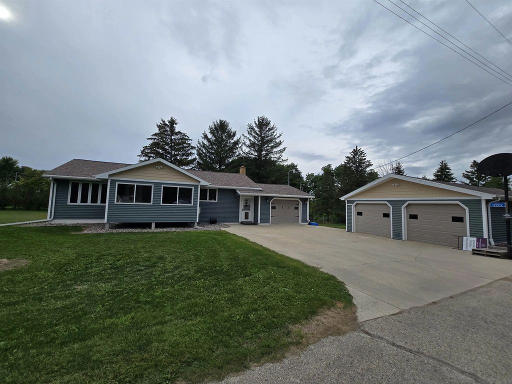 12202 Mill Place, KIEL