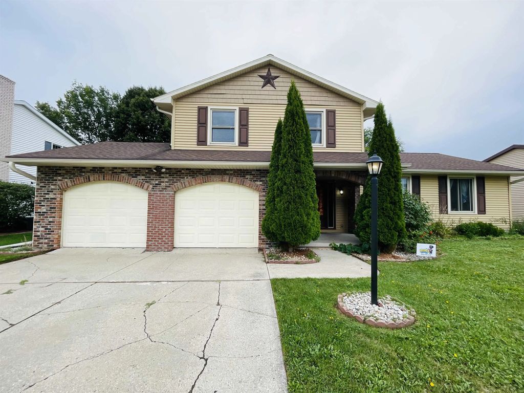2565 Carmel Lane, GREEN BAY