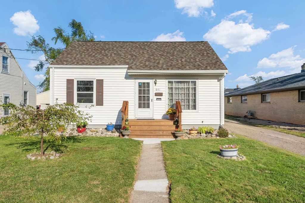 641 State Street, MENASHA