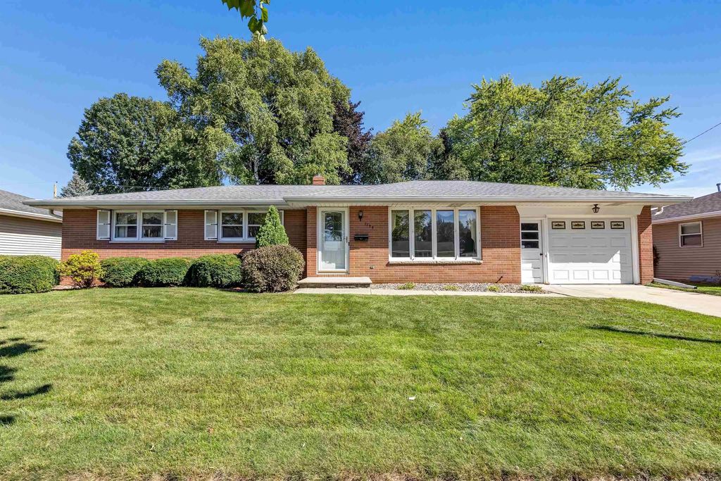 1198 Kenwood Street, GREEN BAY