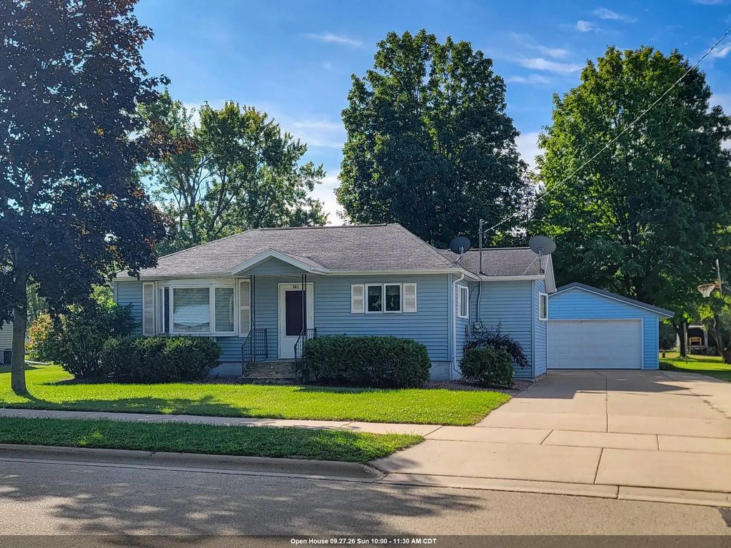 301 W Howard Street, MANAWA