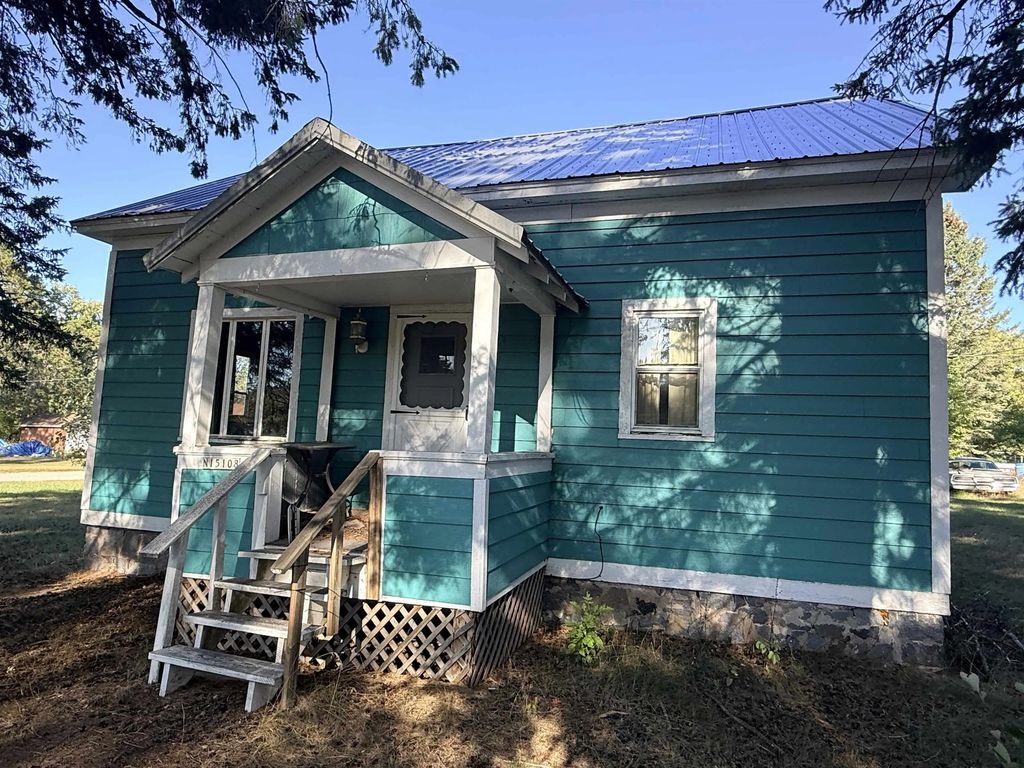 N15108 Grant Street, AMBERG