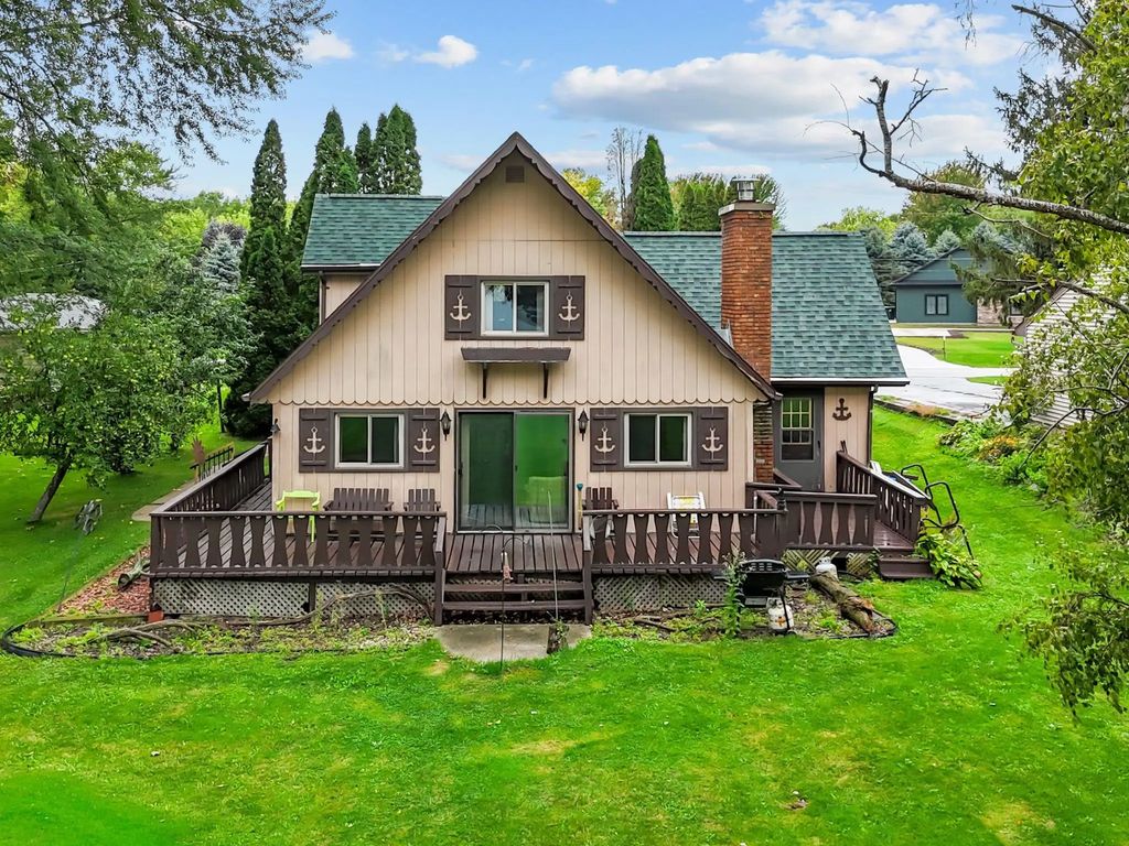 N8629 Shady Drive, FOND DU LAC