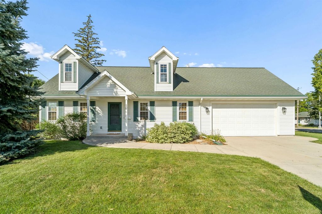 10 S Royal Avenue, FOND DU LAC