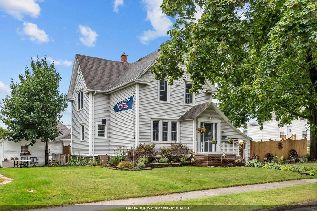 909 N 14th Street, MANITOWOC