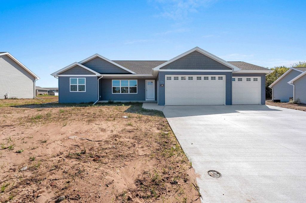 538 Riverview Drive, BERLIN