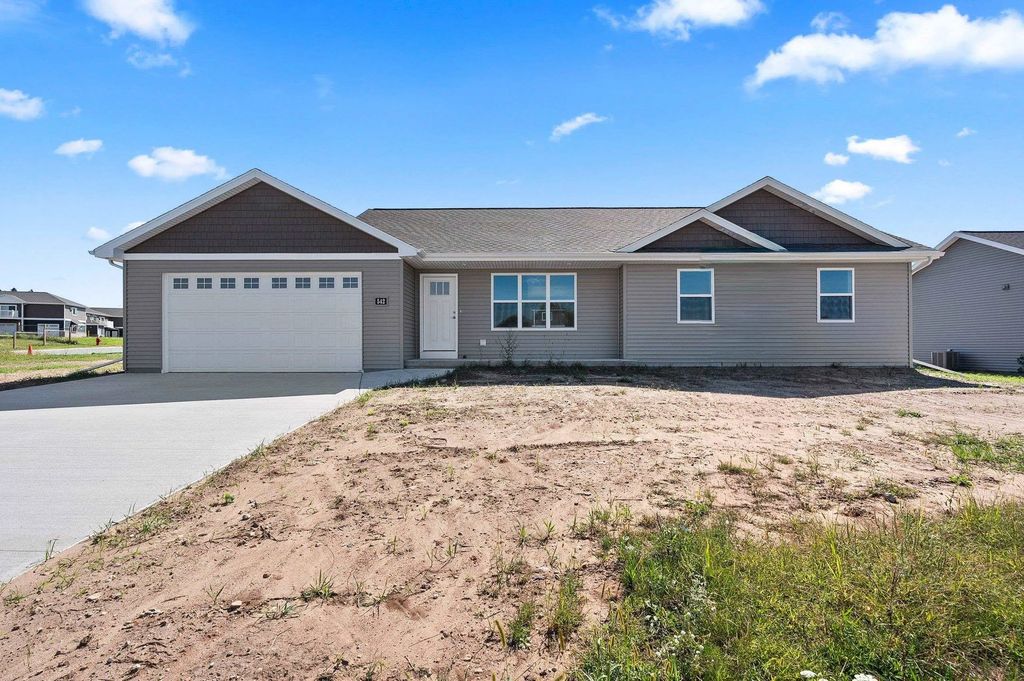 542 Riverview Drive, BERLIN