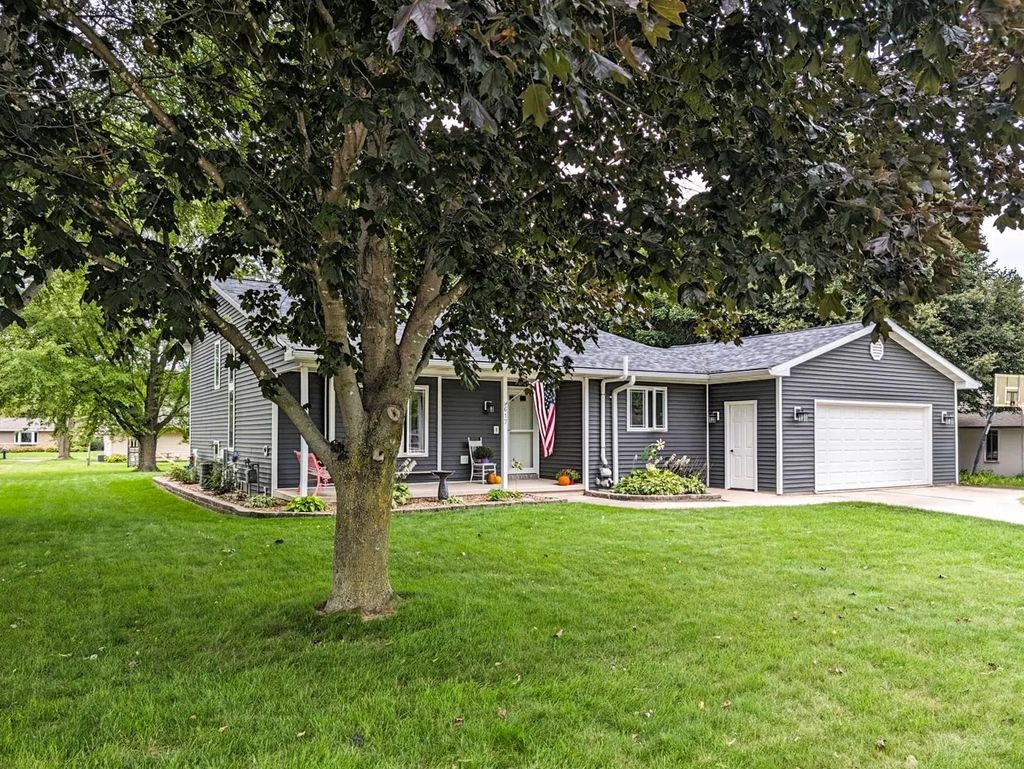 617 Donna Street, CHILTON