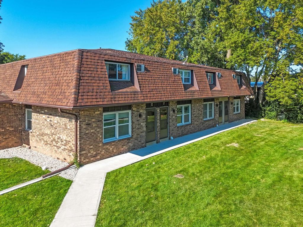 2130 Elmview Drive M, ASHWAUBENON