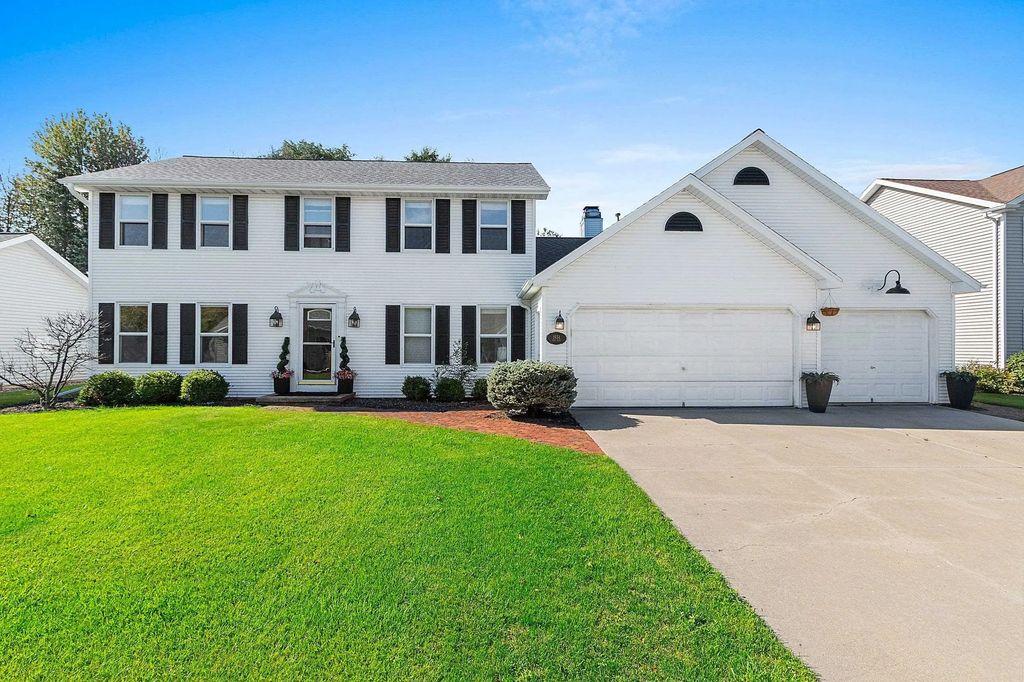 1934 Pike Lane, DE PERE